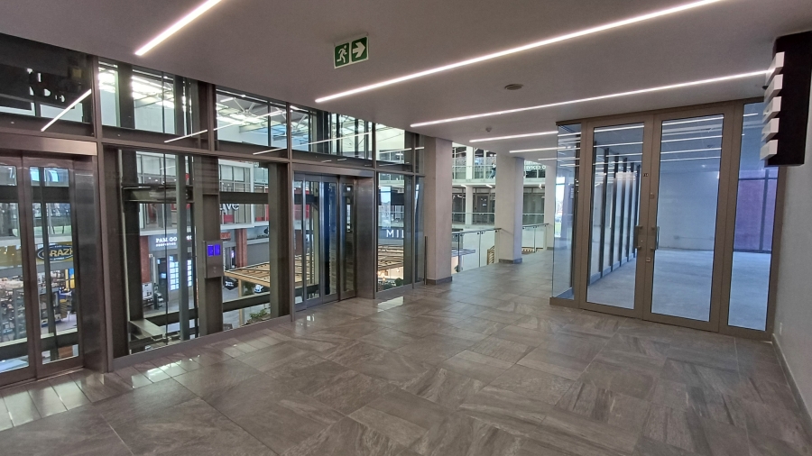 To Let commercial Property for Rent in Somerset West Western Cape